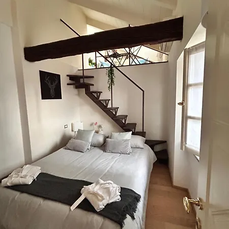 Bon Bon Luxury Di Piazza San Secondo Apartamento