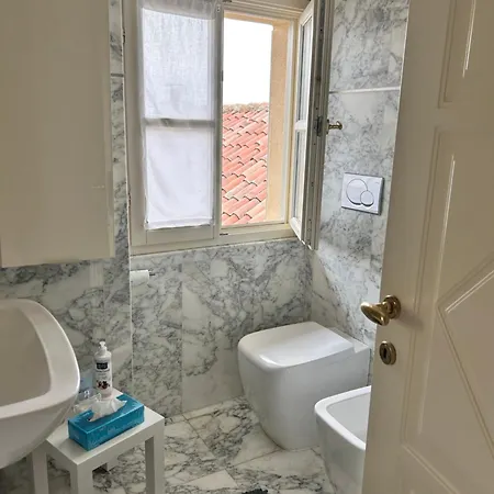 Bon Bon Luxury Di Piazza San Secondo Asti