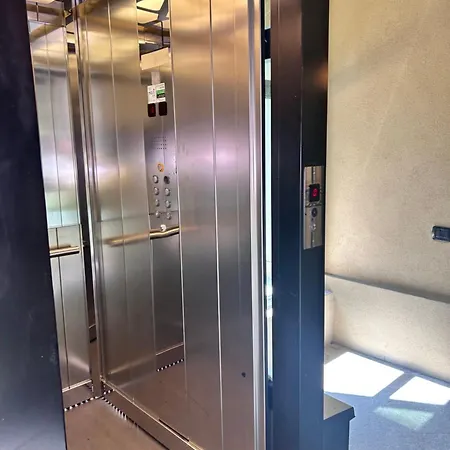 아파트 Bon Bon Luxury Di Piazza San Secondo 아스티