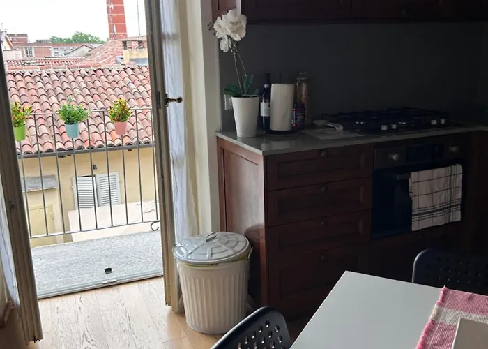 Bon Bon Luxury Di Piazza San Secondo * 아스티