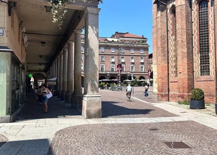 Bon Bon Luxury Di Piazza San Secondo 아파트 아스티